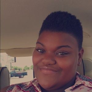 Meet your Posher, Amaya